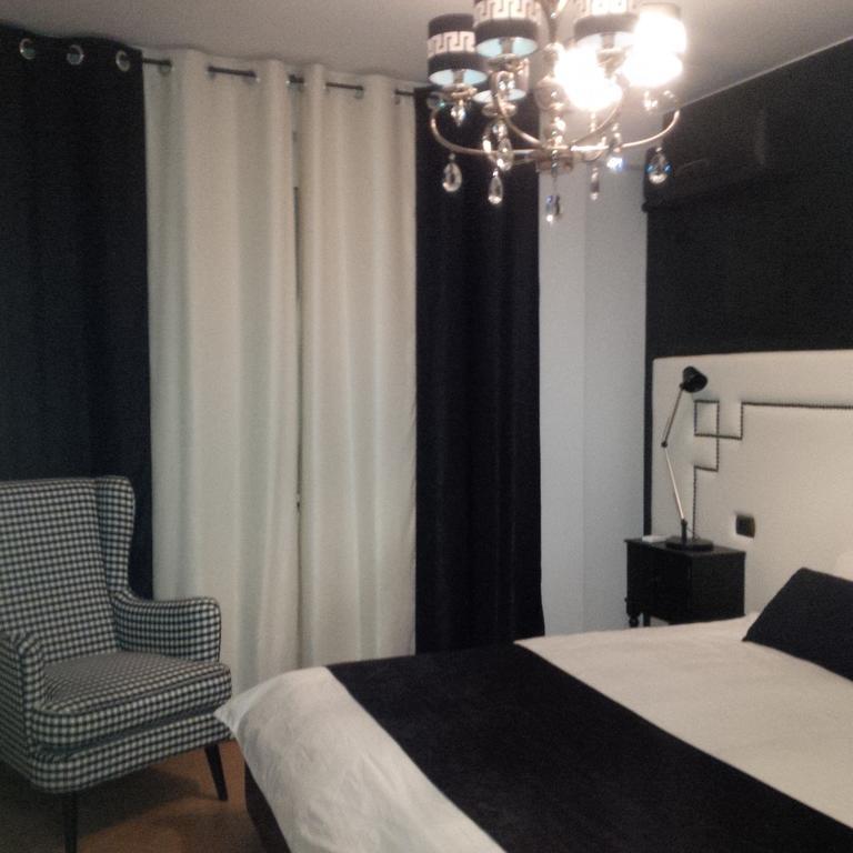 Tiranatop Suites Номер фото